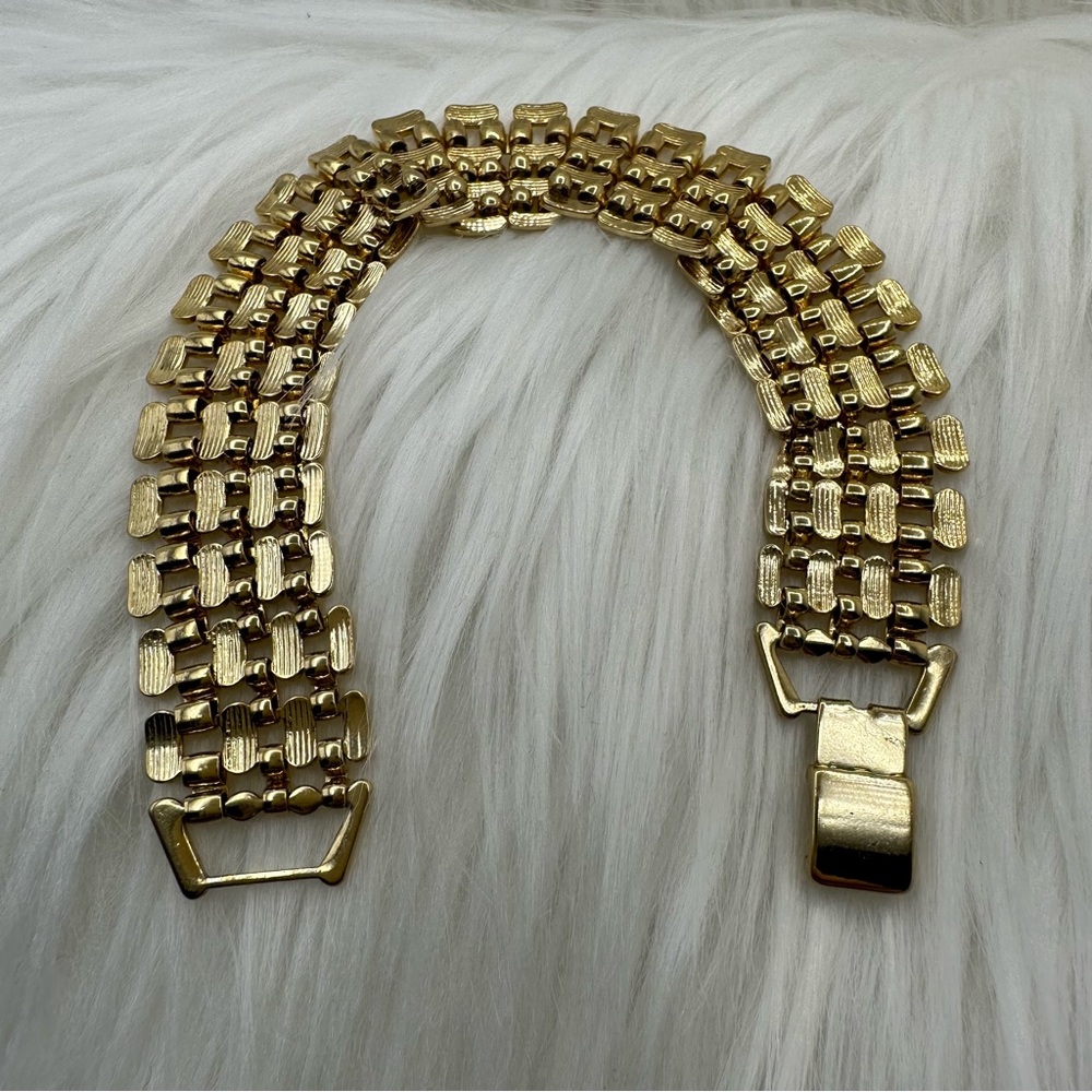 Gold Tone Metal 7.25” Fancy Link Bracelet View 5